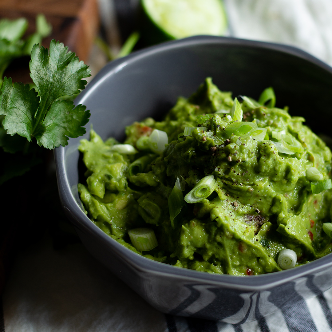 Smoked Guacamole with Chipotle-Garlic_Featured